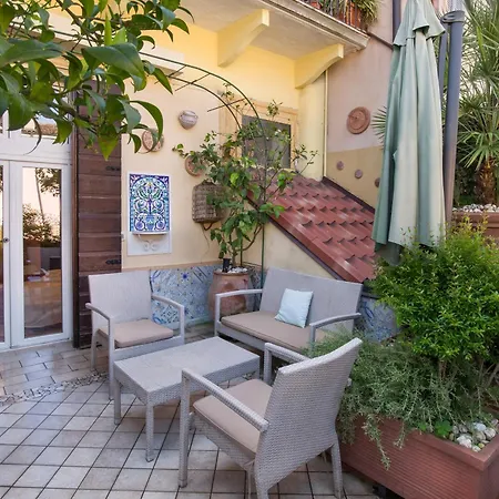 Terrazza Italiana 아파트 *